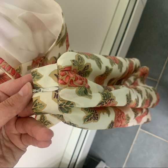 Floral flowy tank top - Picture 7 of 9